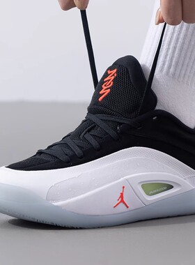 Nike耐克童鞋2025春季新款简约舒适百搭运动篮球鞋FD0588