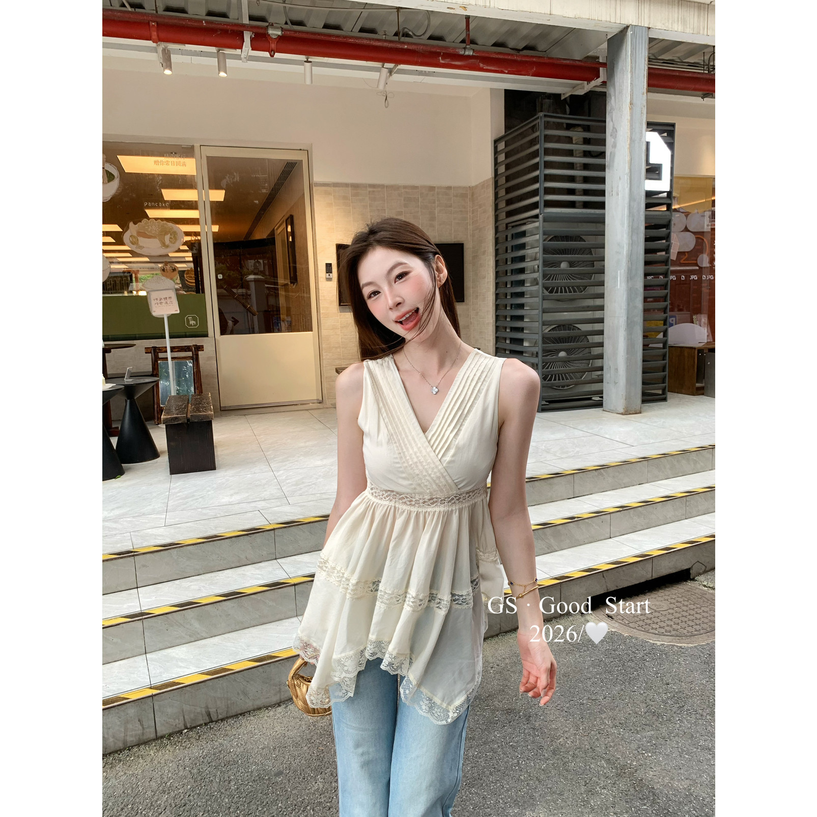 夏款韩系甜美少女感蕾丝减龄上衣女拼接A摆背心连衣裙M5226Y