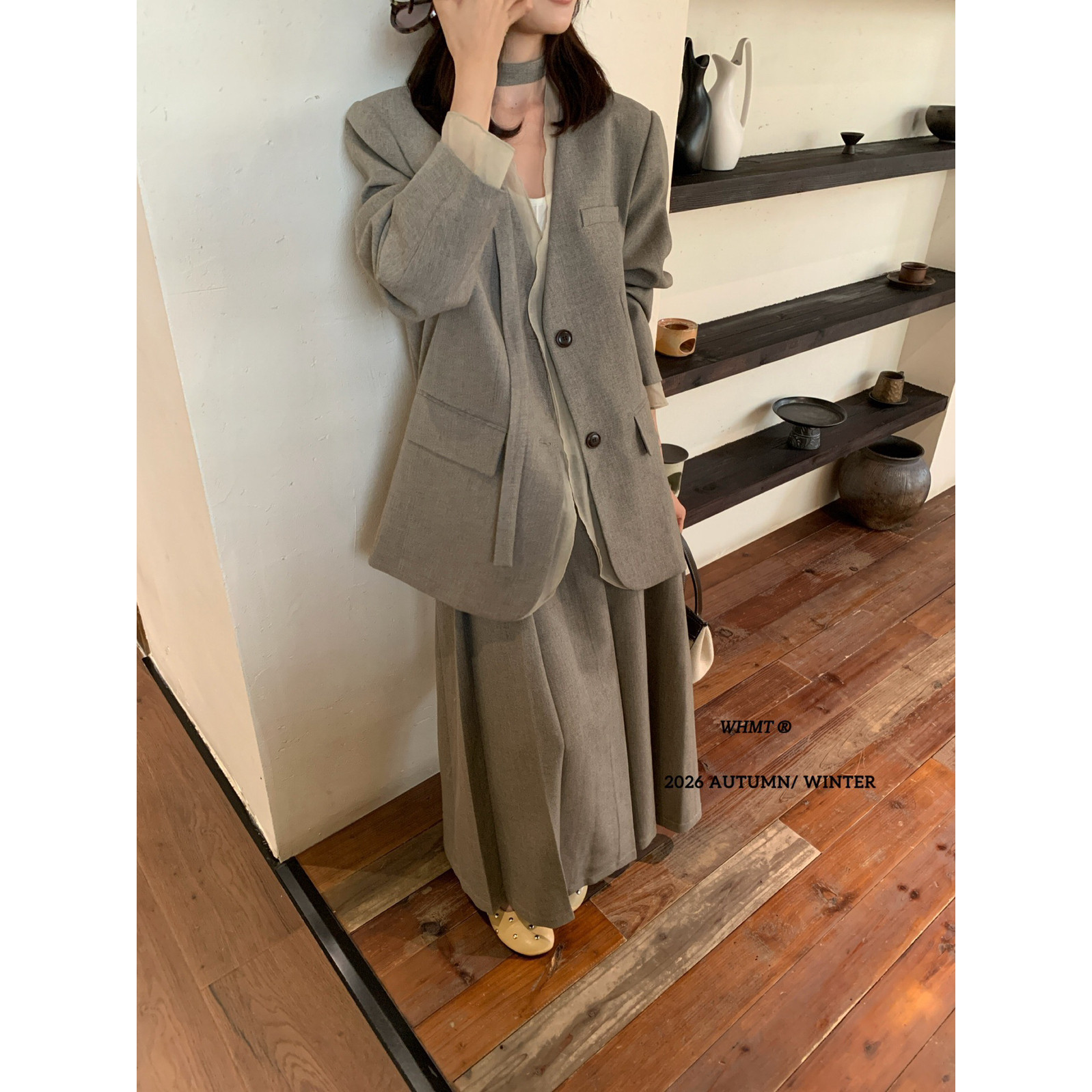 秋上新韩版极简风时尚减龄款西装+压褶半身裙羊毛两件套装Q6228