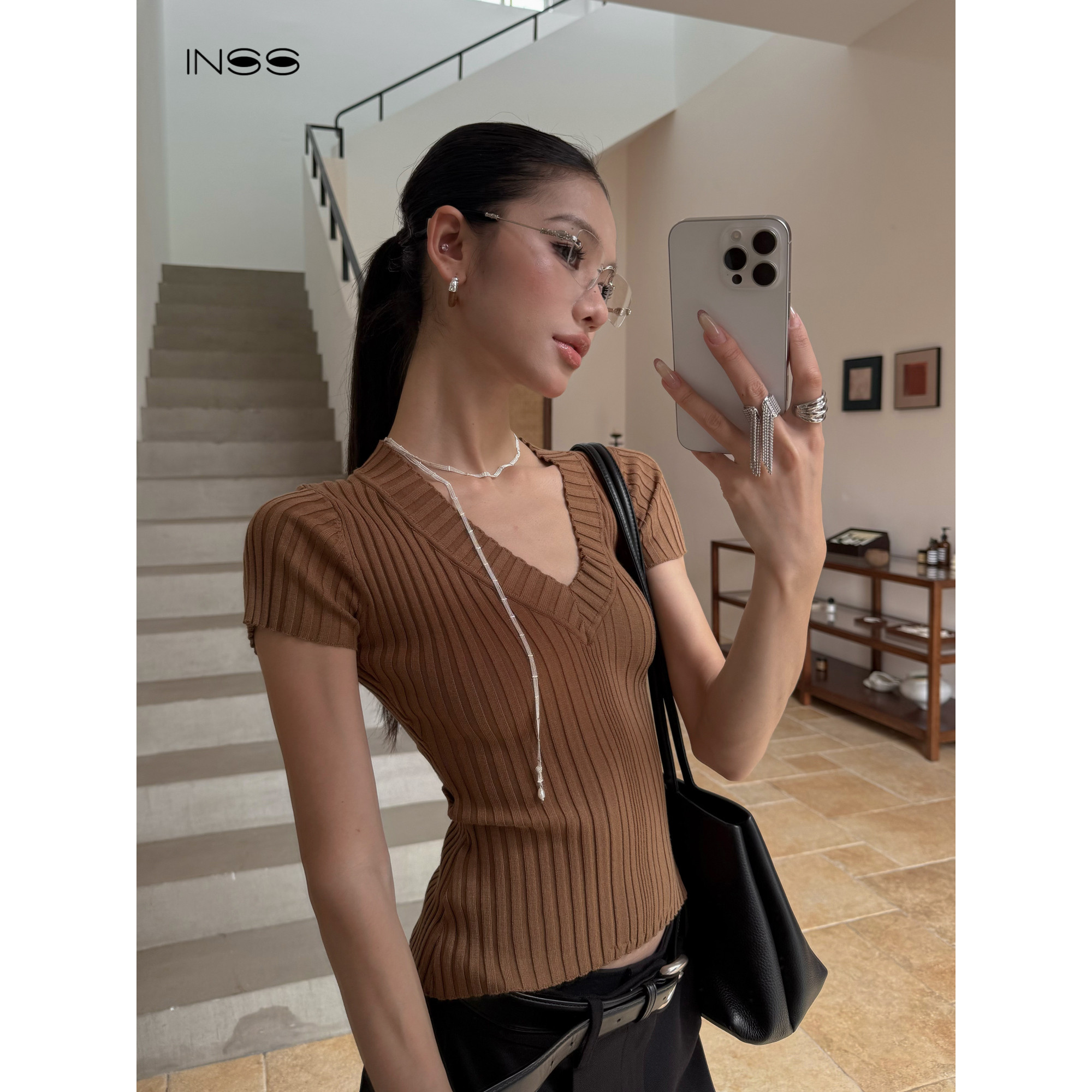 秋款韩版V领打底衫女温柔修身小衫显瘦针织上衣针织衫66023-S