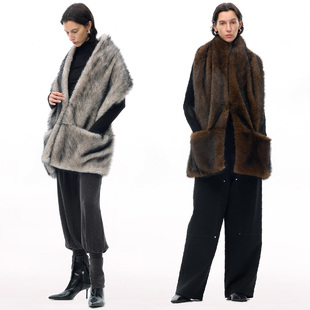 ISSIofficial*多造型绗缝内里环保皮草披肩围巾