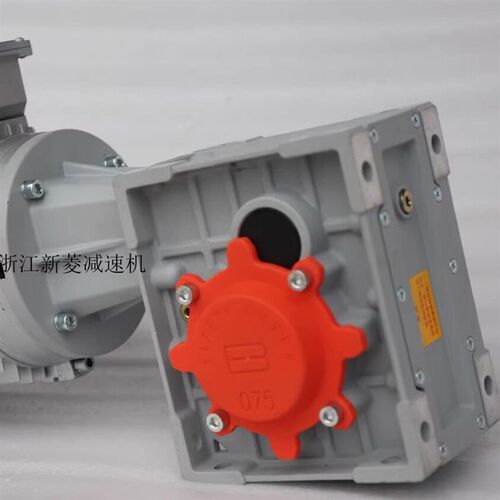 TKM48B/TKB48B-10-90B15-100B15-112B15减速机变速箱齿轮减速器
