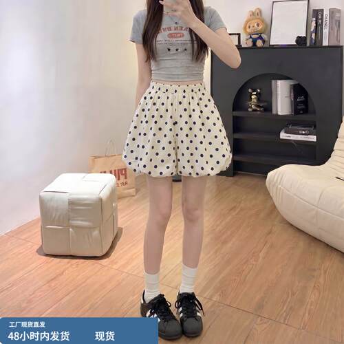 花苞裤裙女装夏季2026新款大尺码微胖MM超火巨好看港风波点短裤外