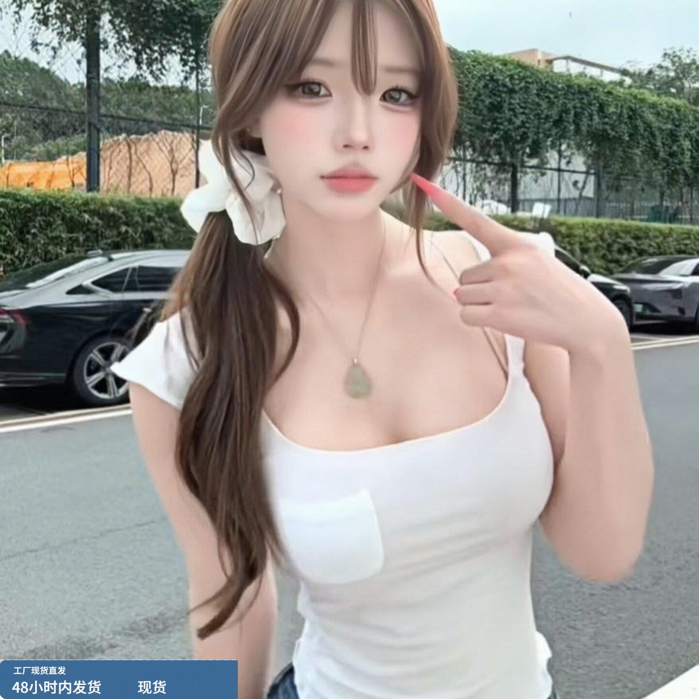 白色口袋U领小飞袖T恤女夏季高级感修身显瘦短款小个子纯欲风上衣