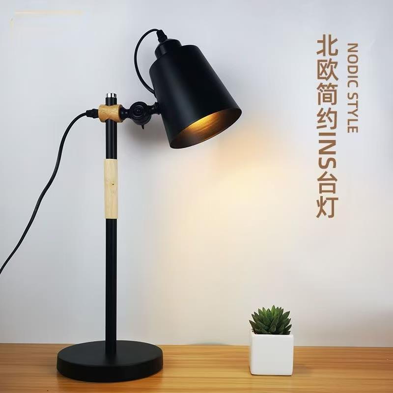 ins北欧装饰原木老式台灯现代简约书房灯具少女心led卧室床头灯