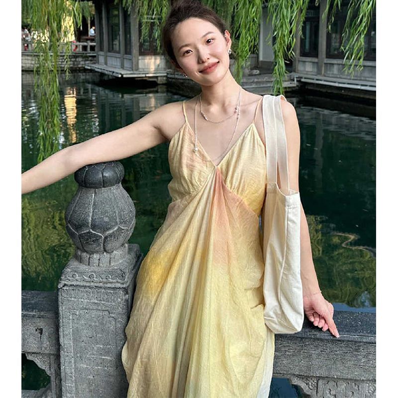 法式小香风黄色吊带连衣