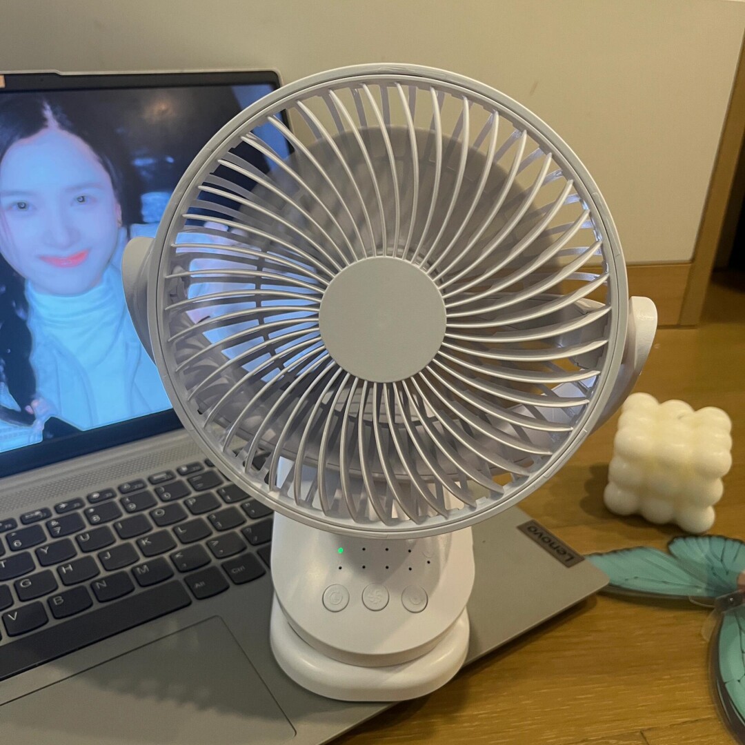 婴儿车风扇夹式宝宝床风扇学生上课静音小型桌面风扇办公桌电风扇