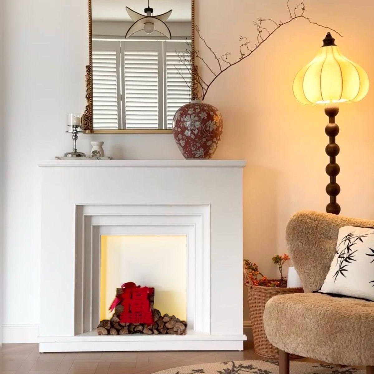 法式欧式奶油简约壁炉装饰柜玄关北欧网红ins客厅带灯卧室发光