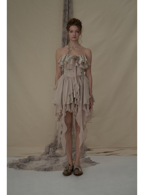 Elwood米灰青花朵抹胸挂脖短少女感可爱裙小个子显瘦不规则连衣裙