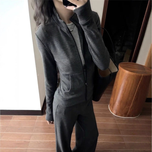 2026秋季灰色条纹卫衣套装女