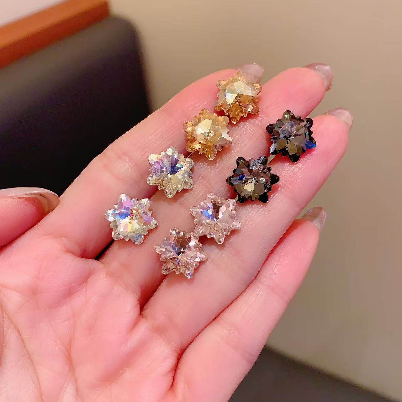 钛钢不掉色超闪雪花耳钉女养耳洞时尚简约精致秋冬小众设计高级感,饰品/流行首饰/时尚饰品新,耳钉,淘宝优惠券,粉丝福利购,淘宝优惠卷