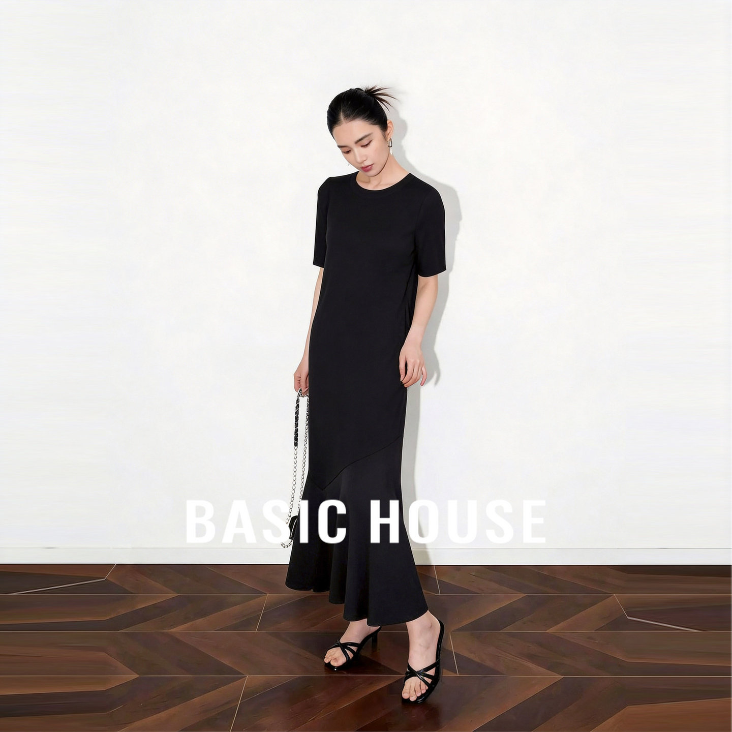 Basic House/百家好黑色连衣裙女2026夏季新款宽松短袖中长款裙子