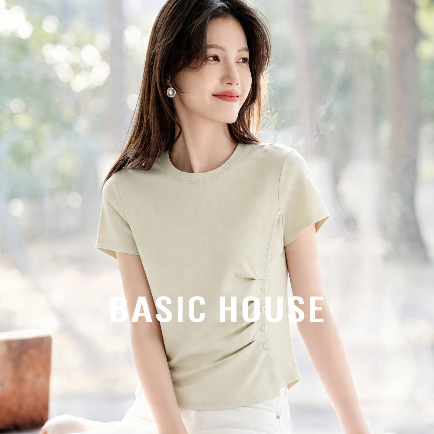 Basic House/百家好轻熟风不对称搭扣短袖T恤女收腰显瘦通勤上衣