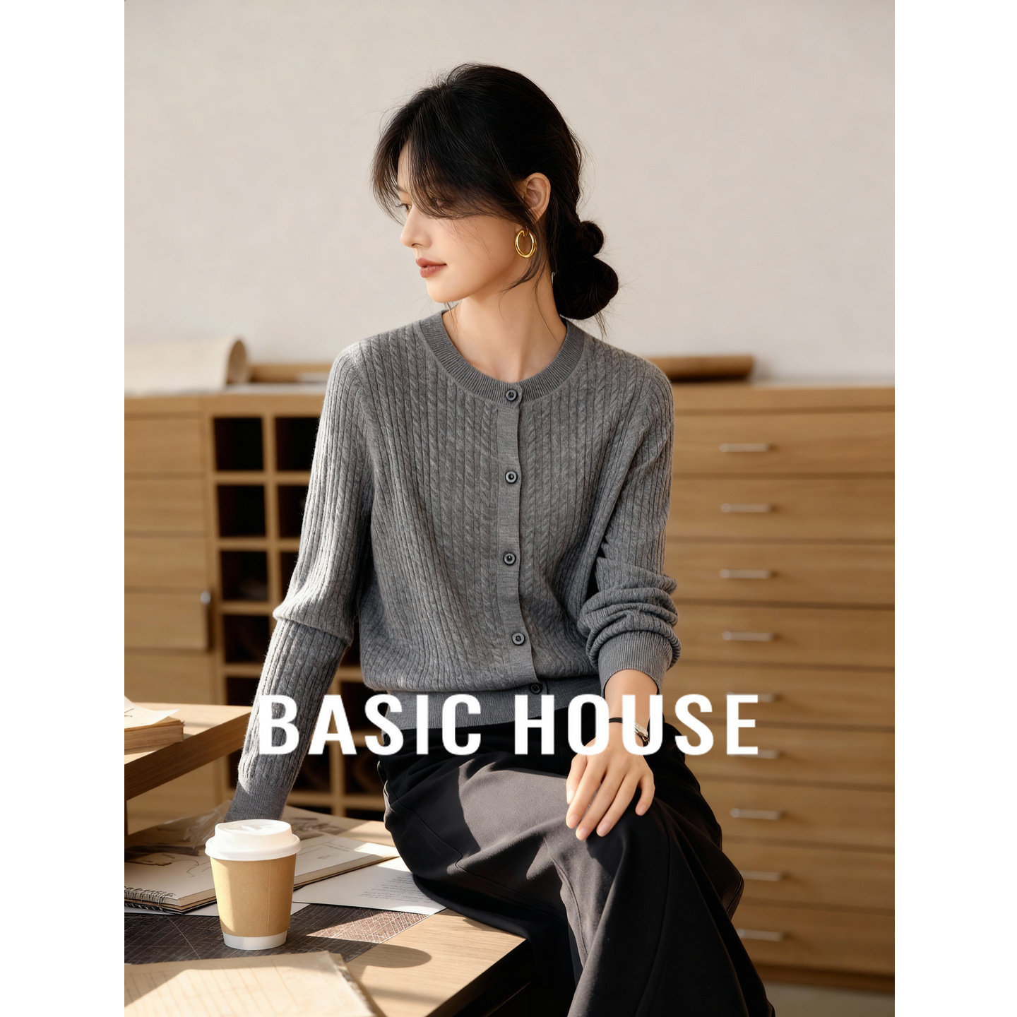 Basic House/百家好撞色绞花针织开衫保暖通勤风短款百搭毛衣外套,女装/女士精品,毛针织衫,淘宝优惠券,粉丝福利购,淘宝优惠卷