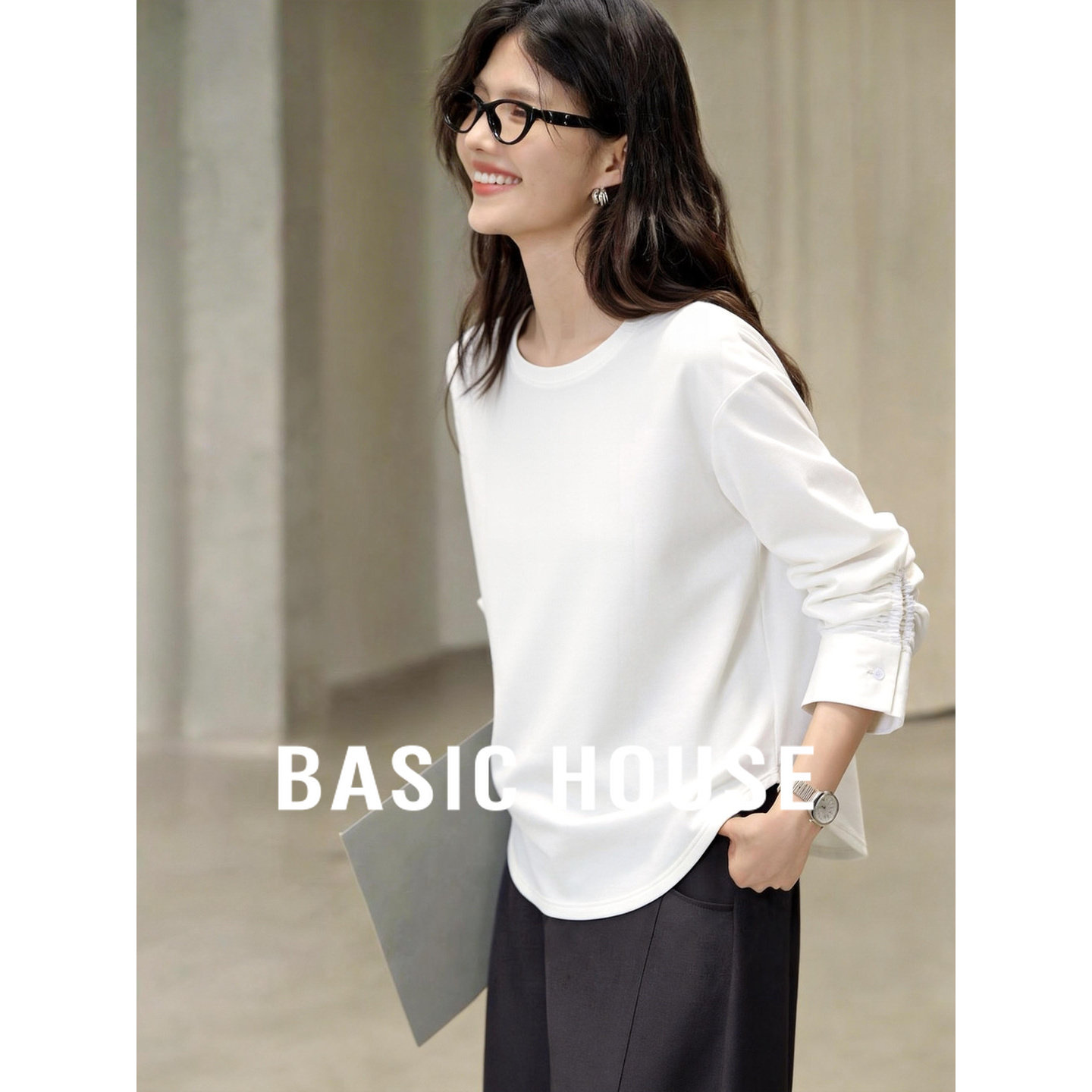 百家好白色抽褶袖口长袖T恤2026早春新款女士宽松显瘦设计感上衣