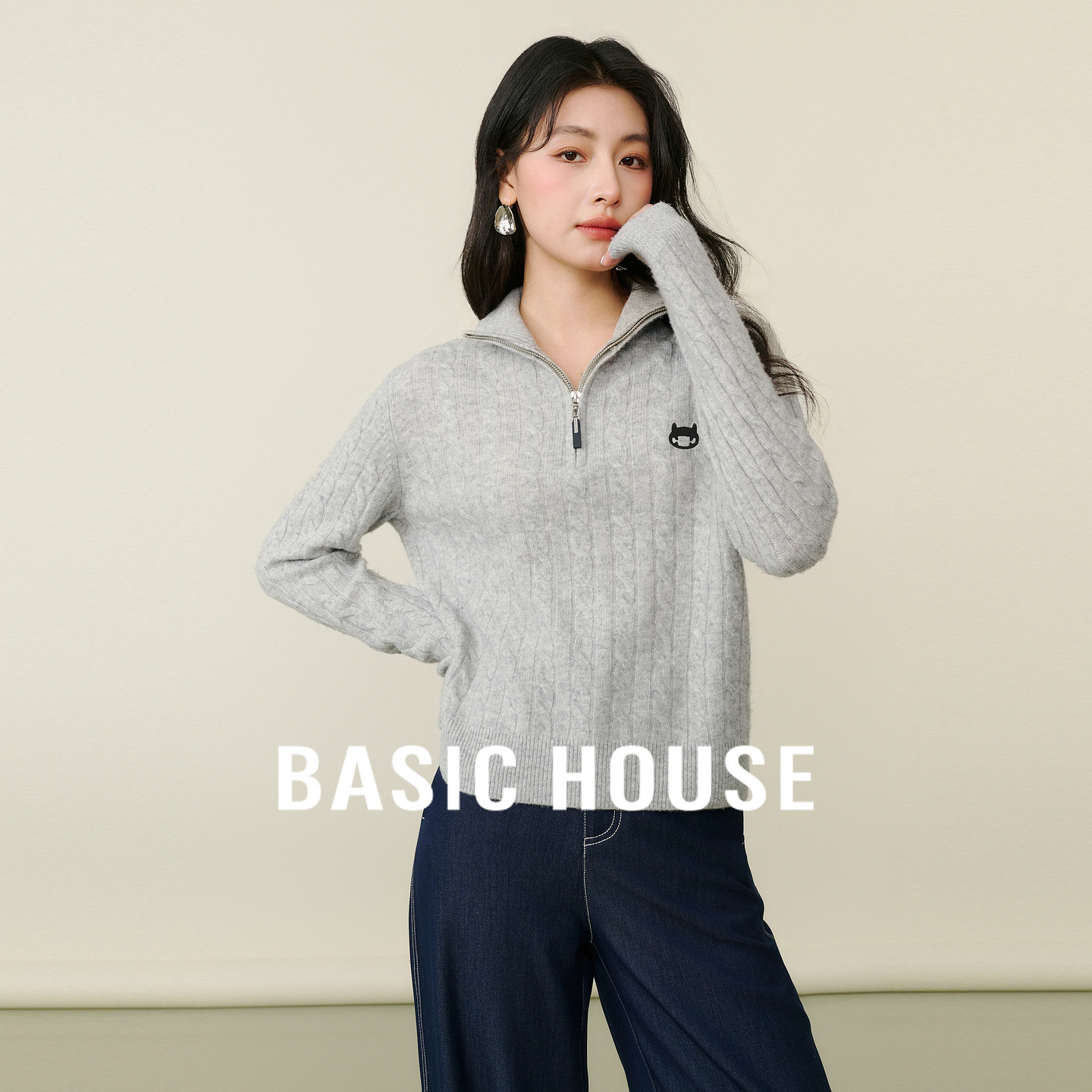 Basic House/百家好半拉链翻领毛衣秋冬绵羊毛刺绣绞花短款上衣女