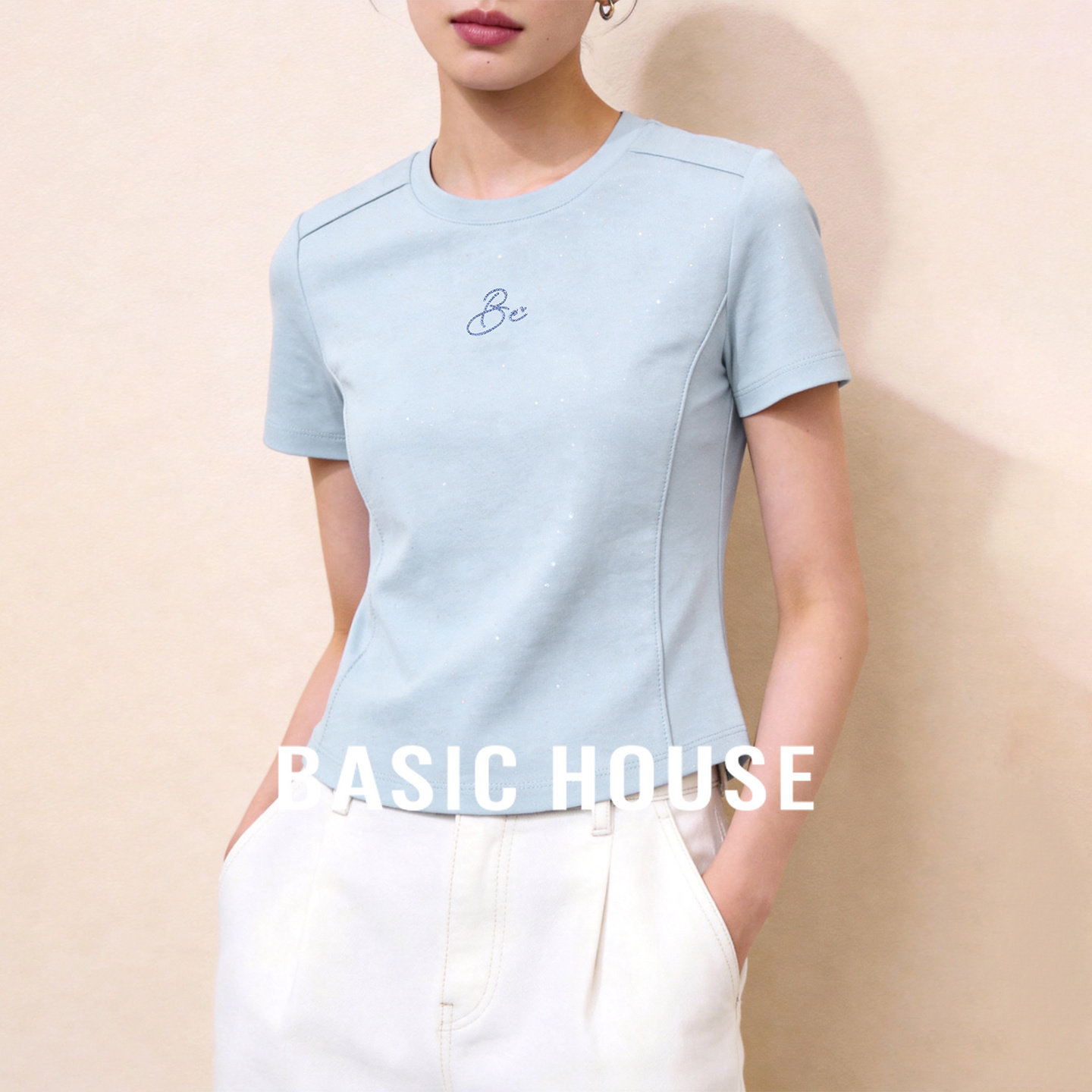 Basic House/百家好撞色圆领短袖T恤女2026修身显瘦刺绣正肩上衣
