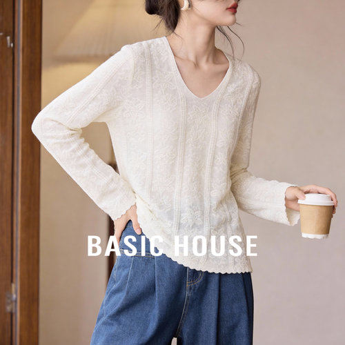 Basic House/百家好绵羊毛提花白色针织衫女士新款v领内搭打底衫