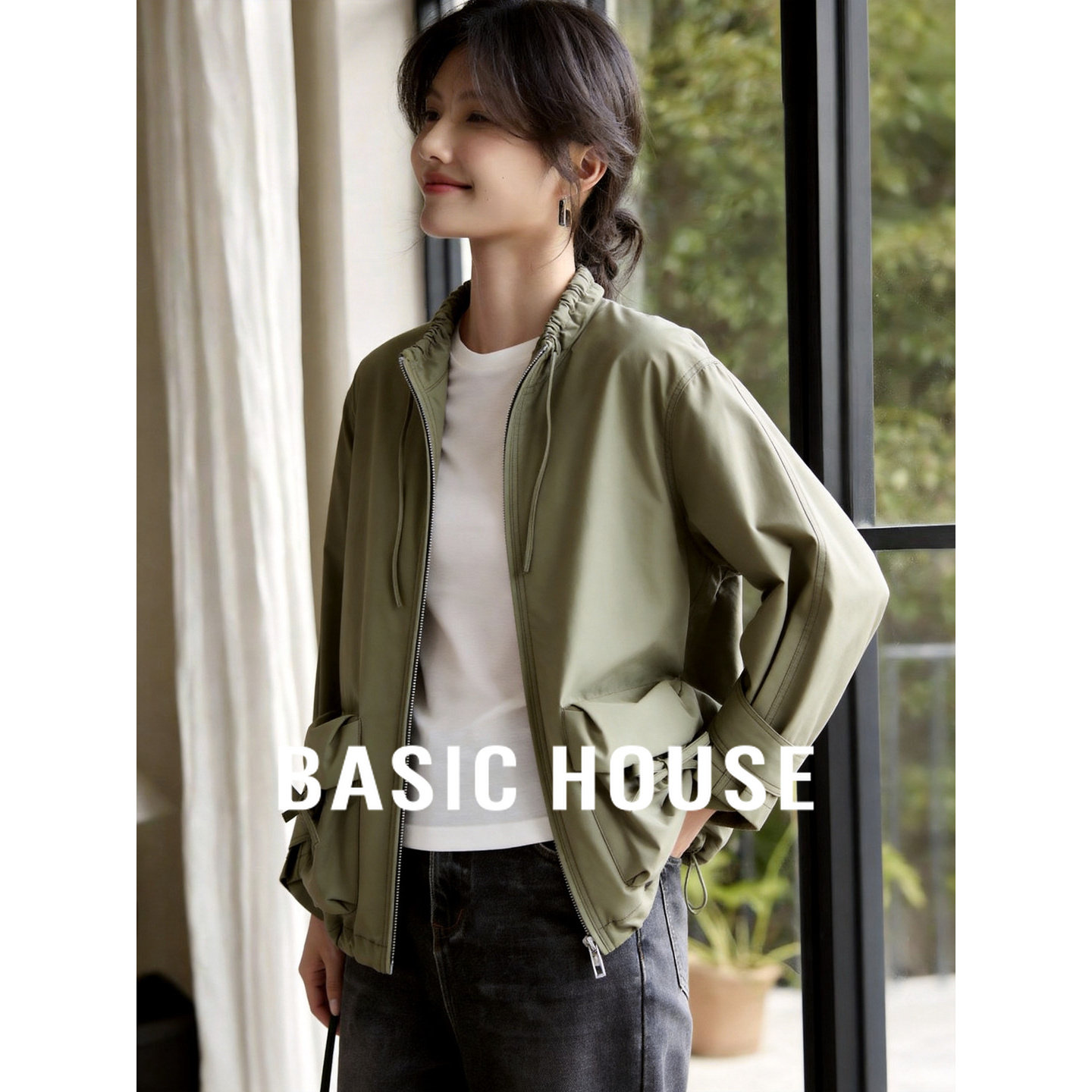 Basic House/百家好美式复古短款风衣女春款工装宽松立领夹克外套