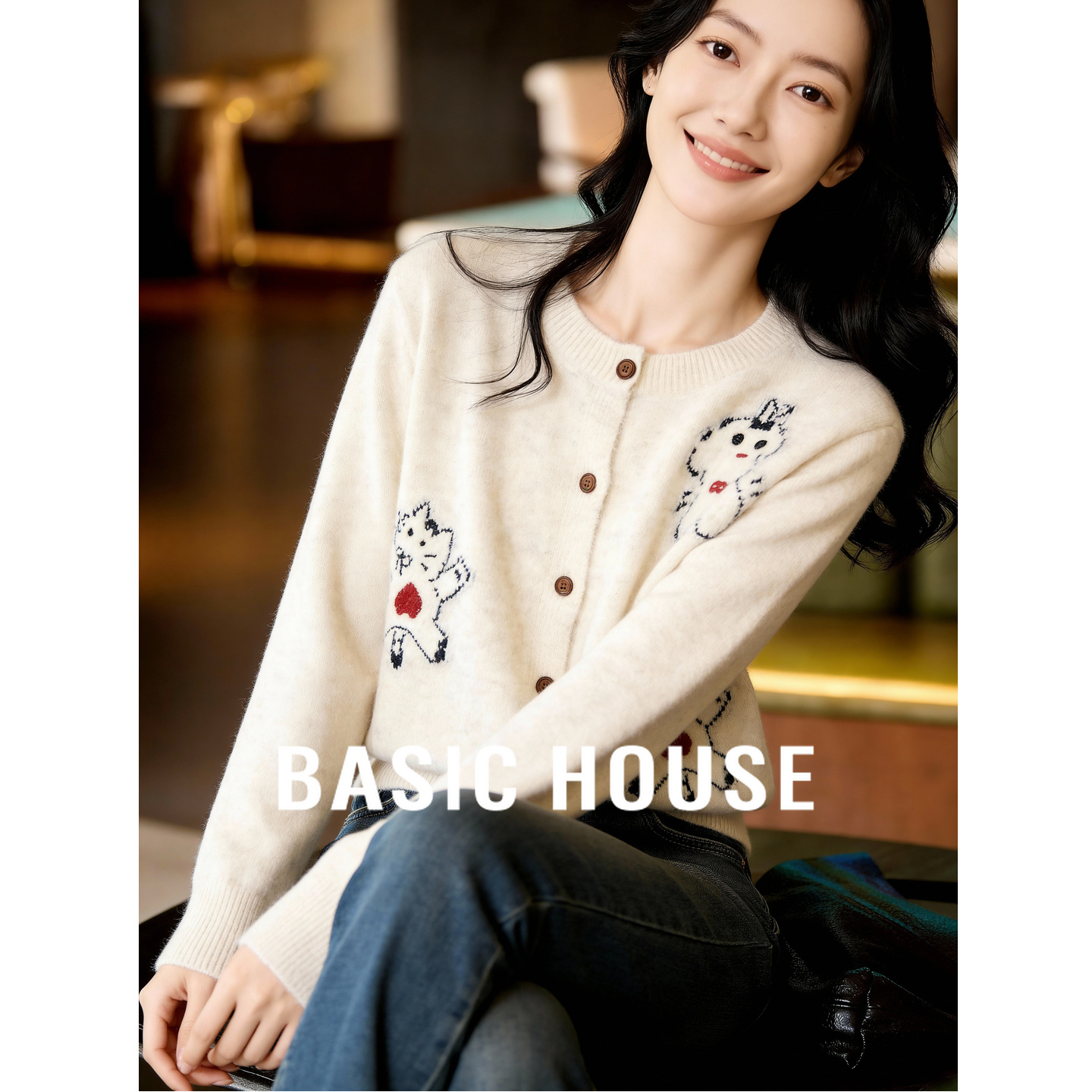 Basic House/百家好秋冬卡通刺绣毛衣女圆领单排扣宽松可爱外套