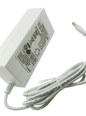热销 DOE VI 六级能效CE 3C TUVGS ROHS认证12V5A 白色电源适配器