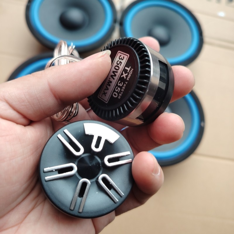 正品汽车音响车载6.5寸重音炮