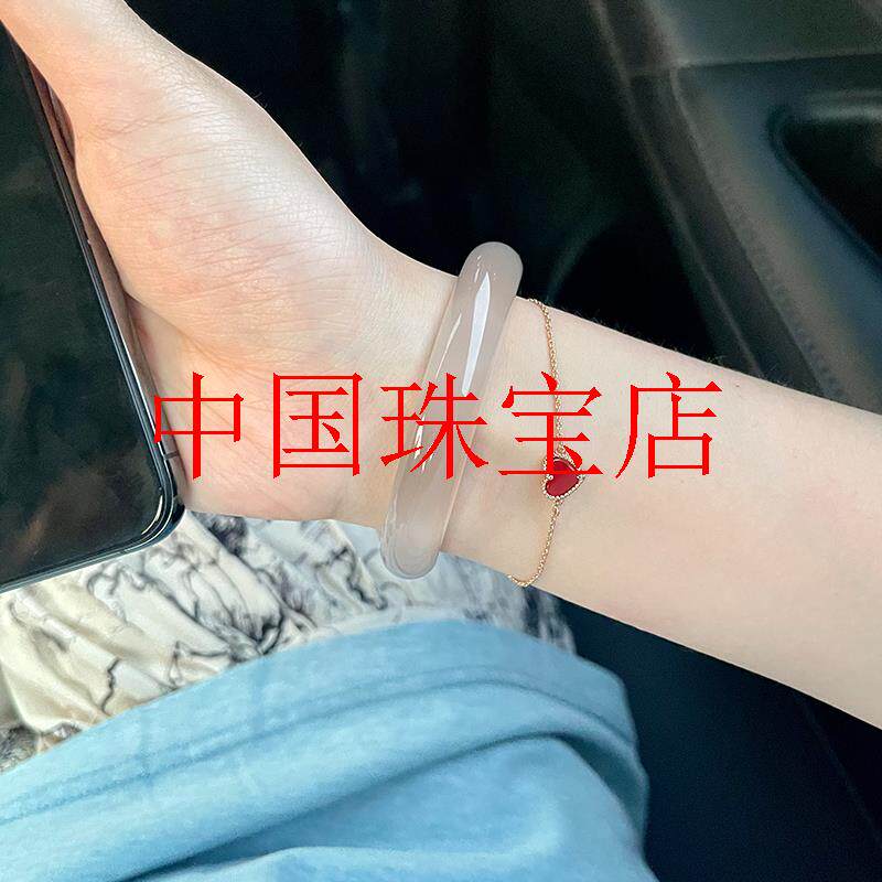 高冰白月光荔枝冻玛瑙女款圆条玉髓高级感玉器首饰香槟金平安方镯