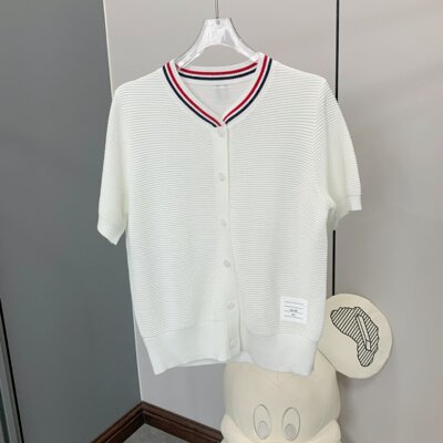 TB女士25夏季新款水波条纹针织T恤短袖开衫+包臀半身短裙时尚套装