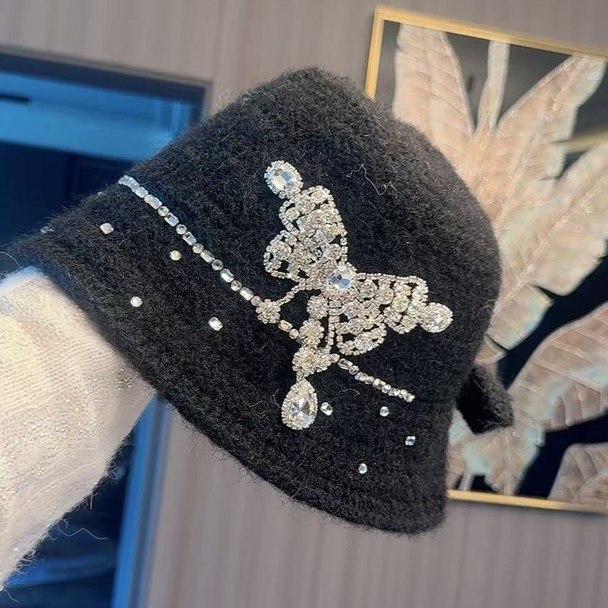 2025新品兔毛定型针织重工水滴蝴蝶钻渔夫帽洋气高档盆帽保暖