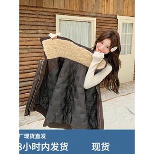 咖色羊羔毛翻领pu皮衣羽绒服女2025冬季新款高级感韩系覆古夹克潮