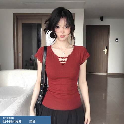 红色花边短袖T恤女夏季法式白领辣妹气质高级感独特漂亮别致上衣