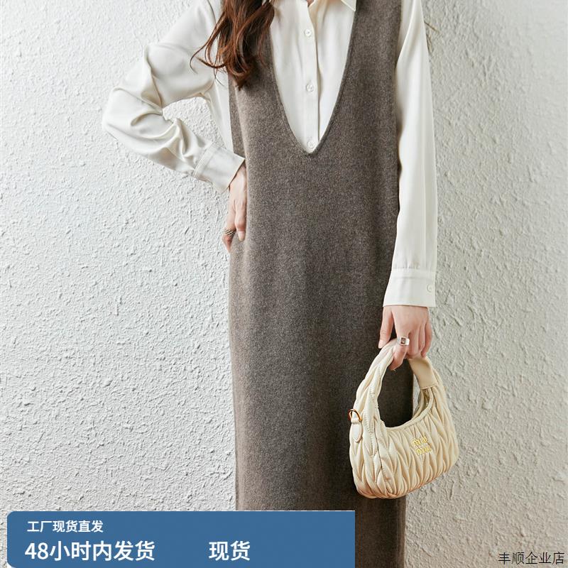 2025秋冬新款100%纯羊毛四平马甲背心裙女宽松大码V领无袖羊绒裙