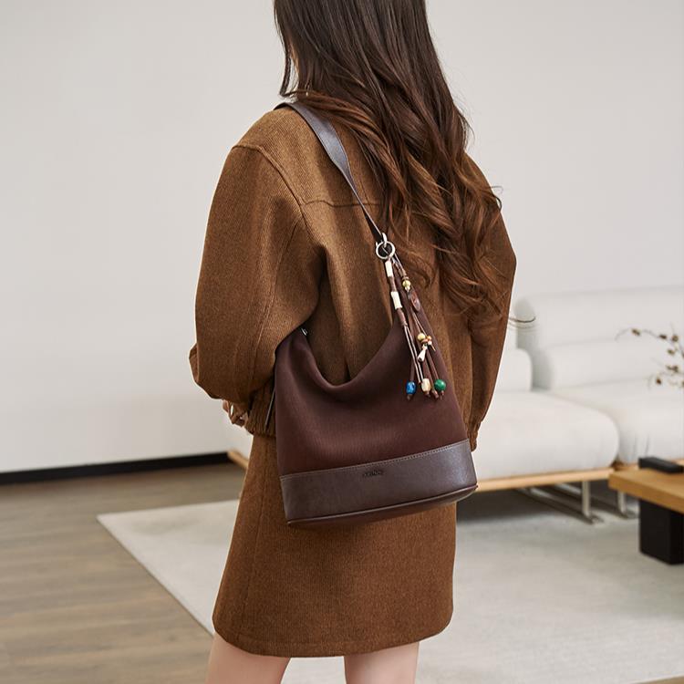 卓诗尼女包2025新款时尚通