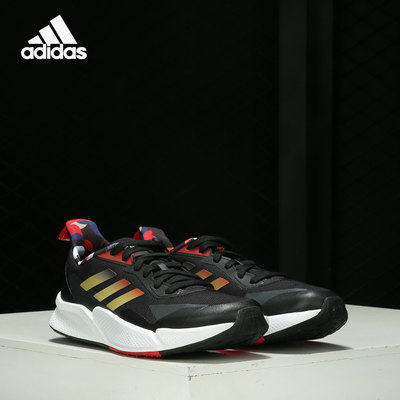 阿迪达斯牛年新年款男女跑步鞋