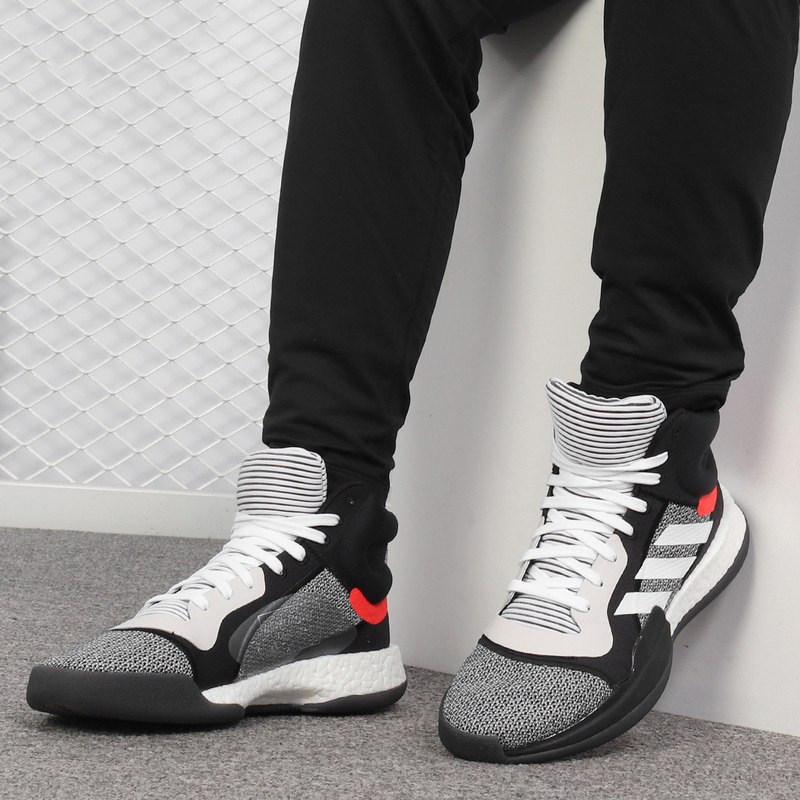 阿迪达斯新款男子运动休闲篮球鞋