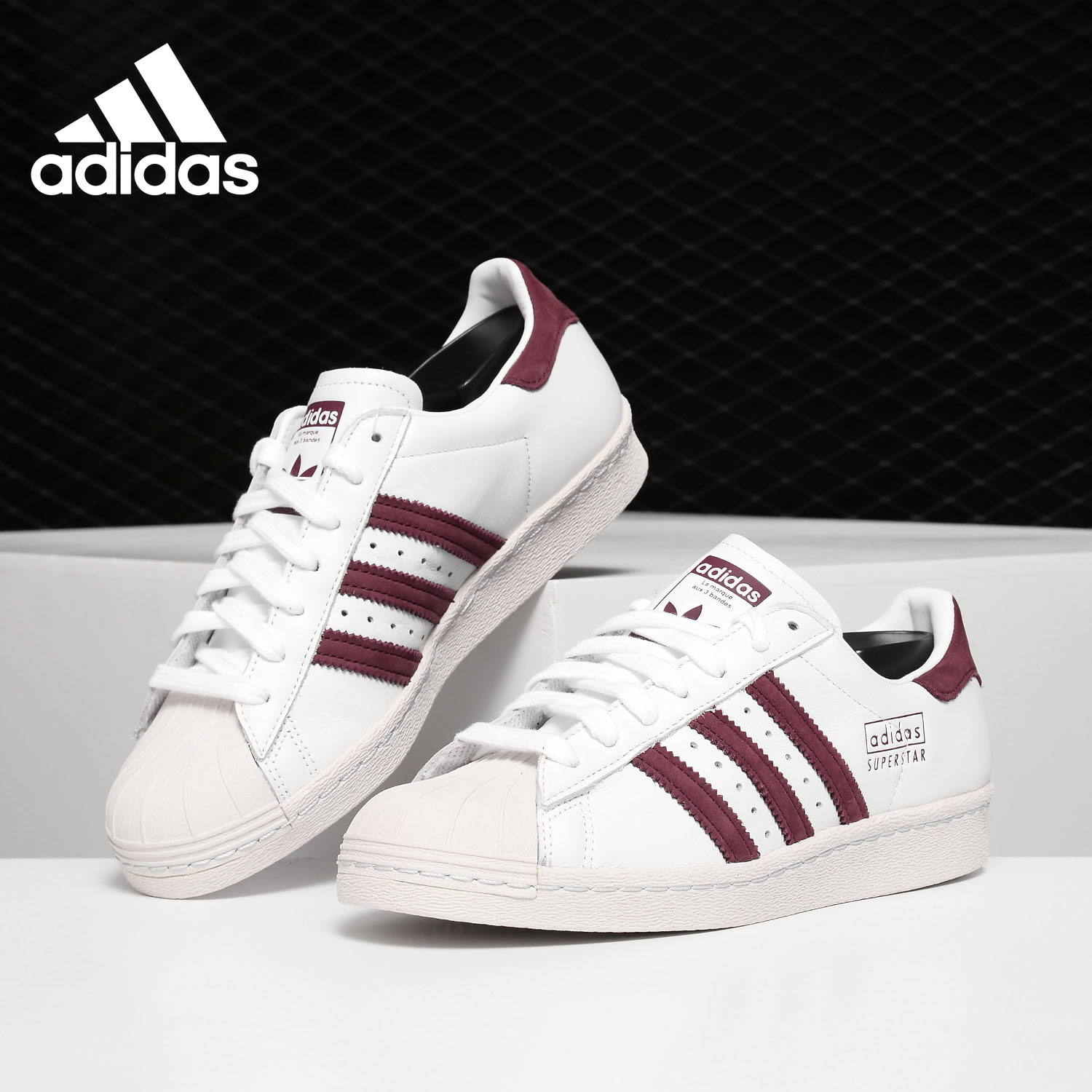 Adidas/阿迪达斯正品男女同款运动轻便平底白色休闲板鞋 CM8439