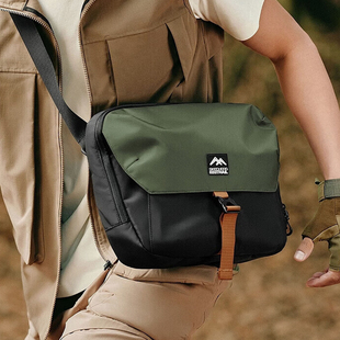 时尚 Skechers 男女同款 2024新款 运动单肩斜挎包 斯凯奇正品