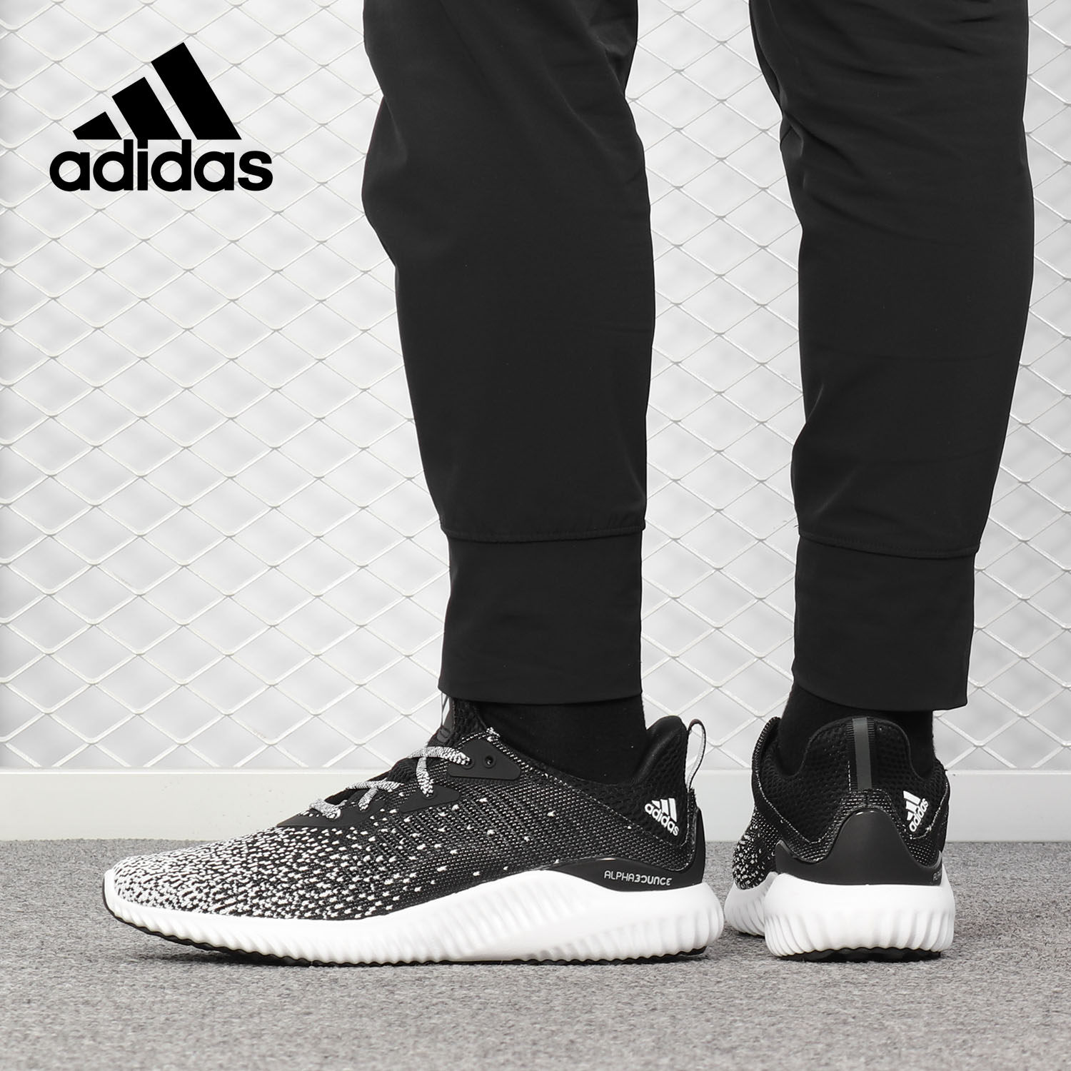 Adidas/阿迪达斯正品 女子阿尔法减震低帮运动跑步鞋DA9969