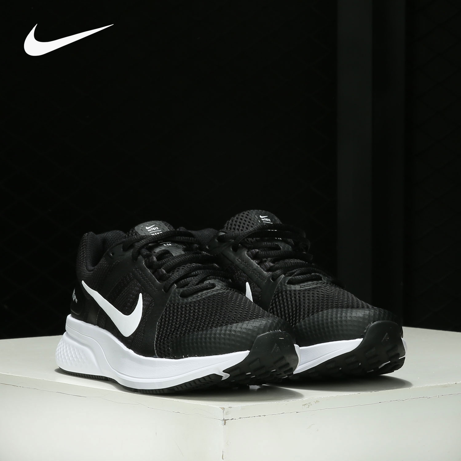 Nike/耐克正品当季男子NIKE RUN SWIFT 2 运动跑步鞋CU3517