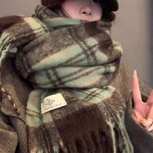 2025新款冬季绿色格子围巾女款韩系氛围感保暖高级感百搭披肩两用