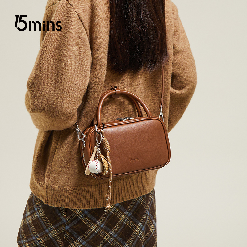 15mins真皮保龄球包斜挎包女
