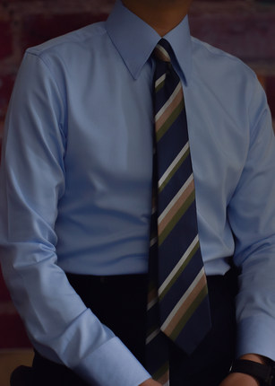 浅蓝色商务日常修身免烫抗皱长尖领竹纤维英伦雅痞男休闲长袖衬衫