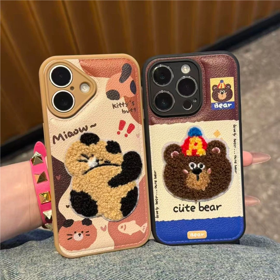 适用iPhone17/16刺绣小熊猫咪贴件气垫手机壳苹果15/14/13防摔小米17/15卡通华为mate80小众Pura80情侣保护套
