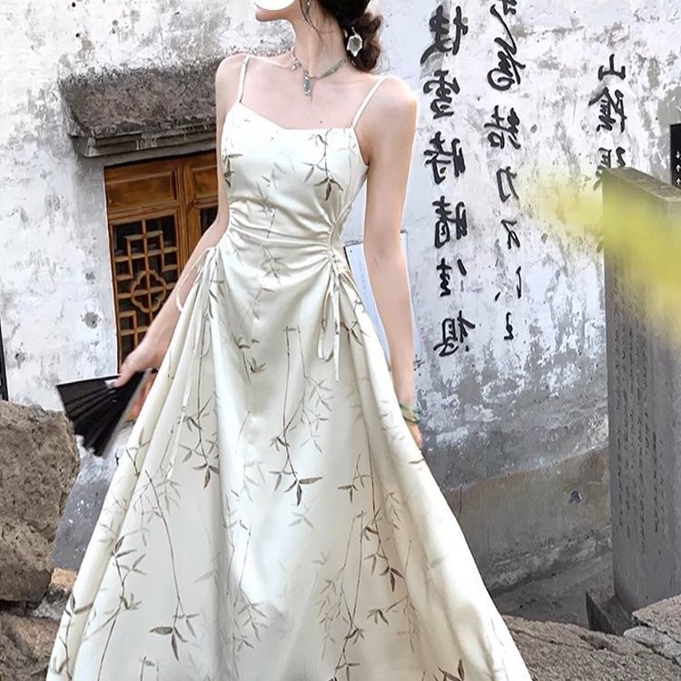 新中式水墨竹叶印花吊带连衣裙夏季超仙森系气质收腰显瘦复古长裙