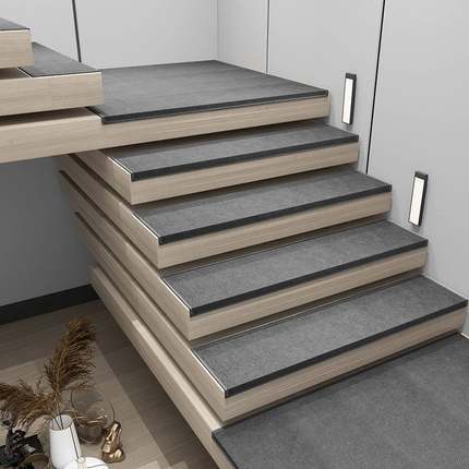 楼梯地毯阶梯式踏步垫地垫家用台阶防滑垫子免胶自粘室内轻奢欧式