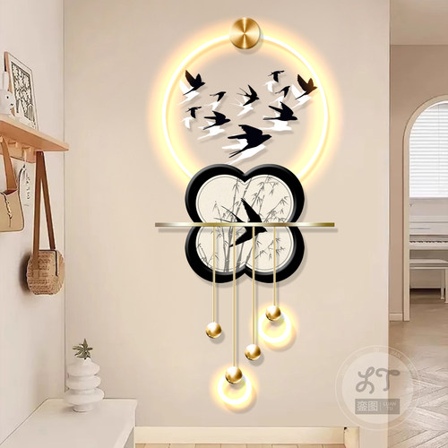 中古风客厅玄关装饰画入户门走廊