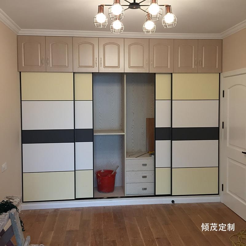 上海现代简约衣柜移门哑光E0级板材衣帽间榻榻米环保型推拉门定制