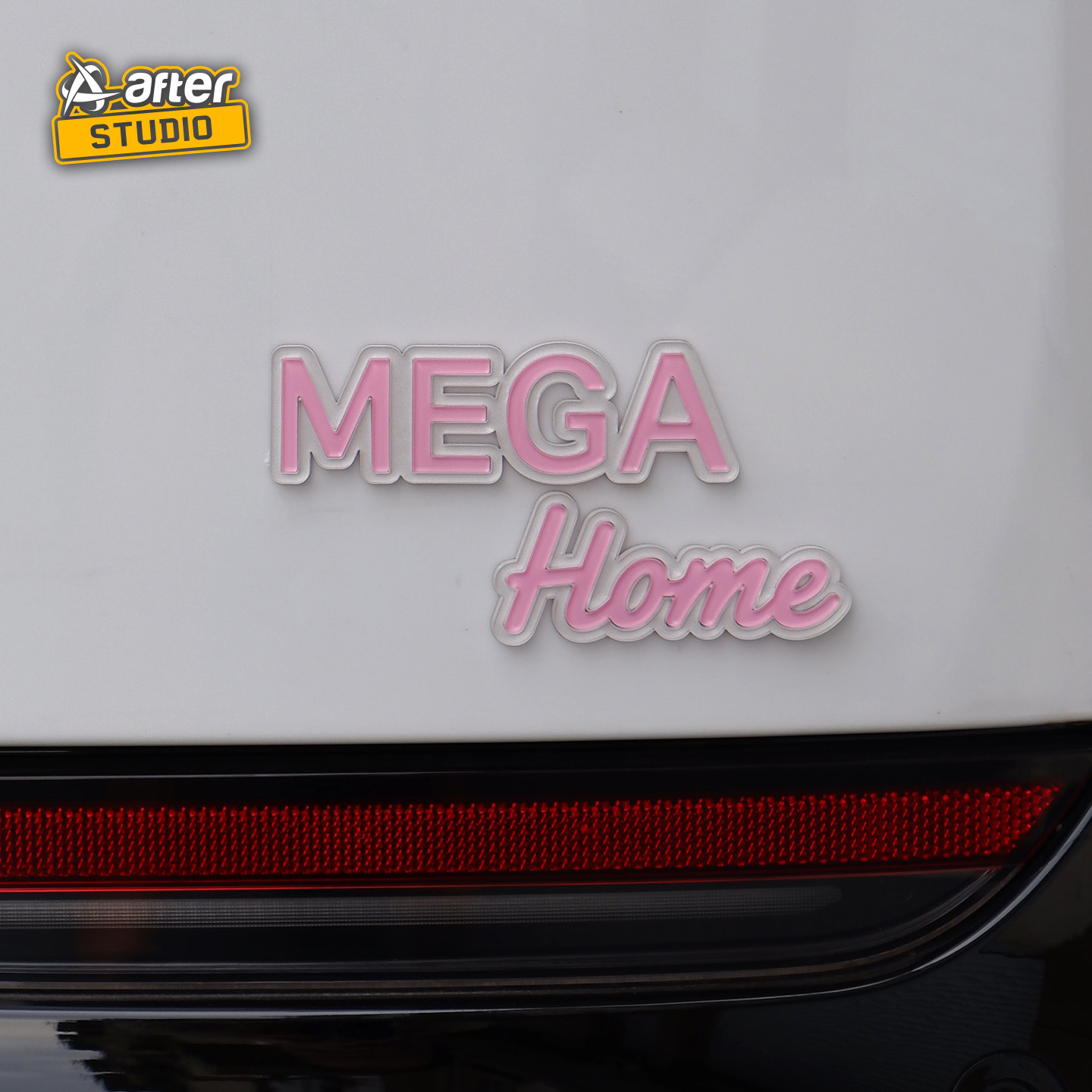 适配理想MEGA水晶车标前标后标英文标机盖标后备箱尾门标home字标