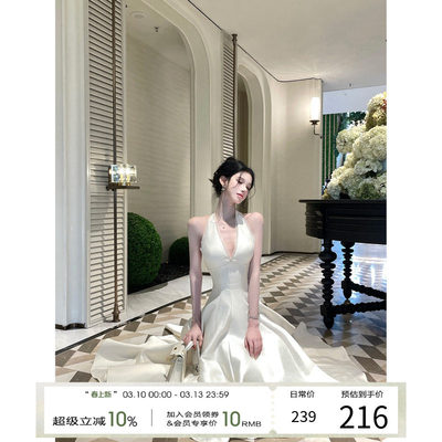 灰尘邓邓法式吊带连衣裙