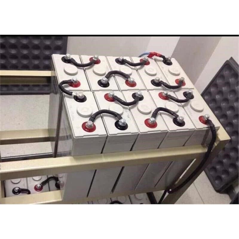 光宇蓄电池GFM-300阀控式免维护2V30O0AH   质保三年